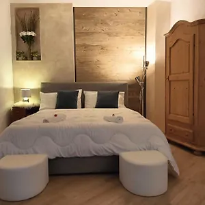 Freddie House Apartment